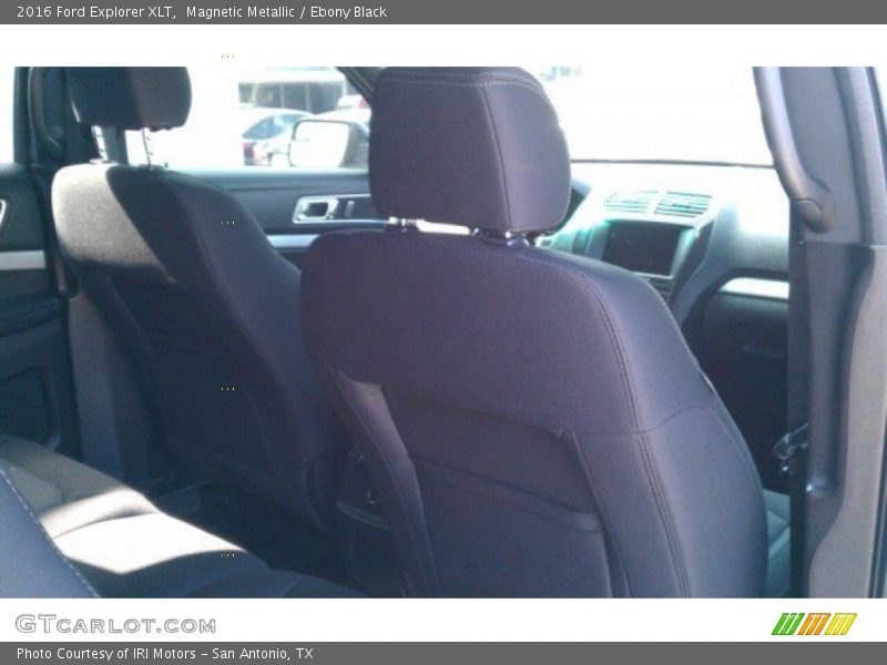 Magnetic Metallic / Ebony Black 2016 Ford Explorer XLT