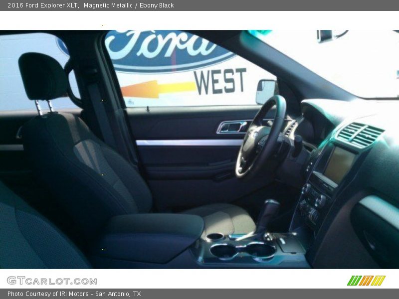 Magnetic Metallic / Ebony Black 2016 Ford Explorer XLT