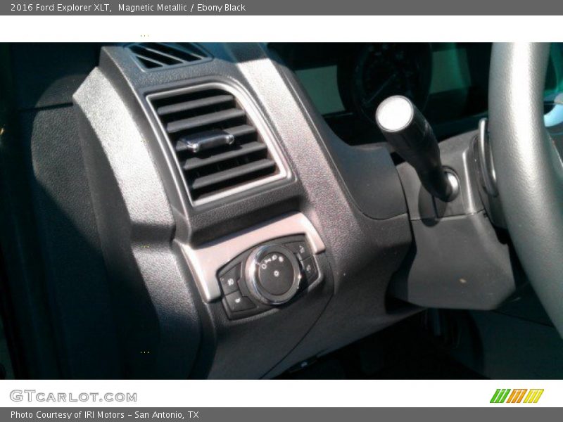 Magnetic Metallic / Ebony Black 2016 Ford Explorer XLT