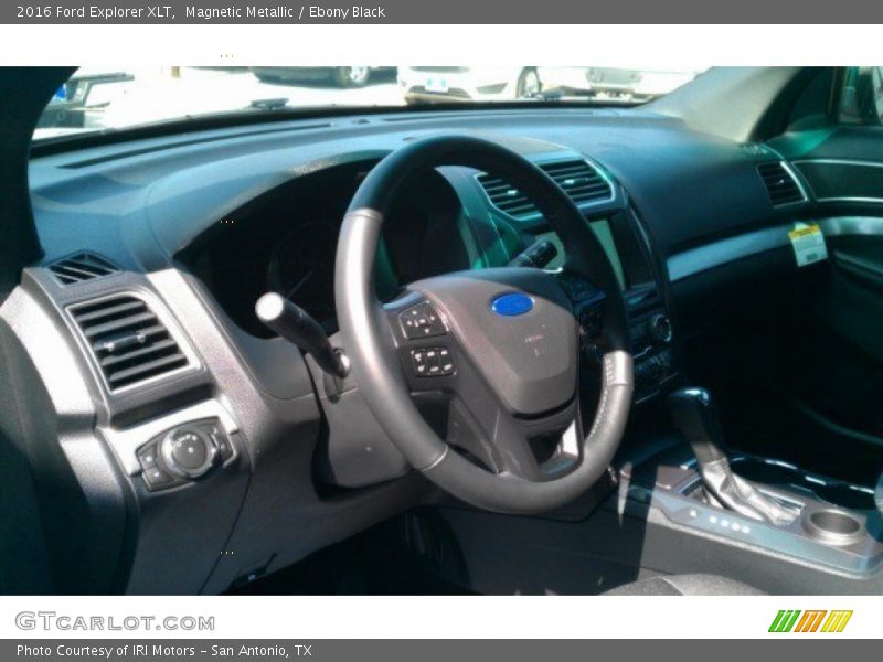 Magnetic Metallic / Ebony Black 2016 Ford Explorer XLT