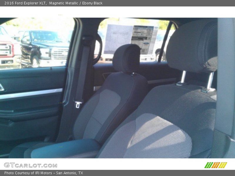 Magnetic Metallic / Ebony Black 2016 Ford Explorer XLT