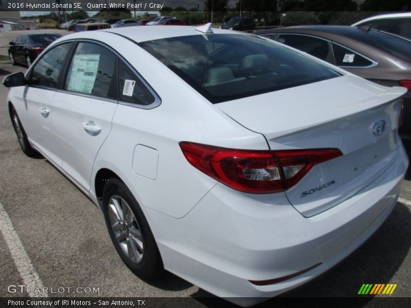 Quartz White Pearl / Gray 2016 Hyundai Sonata SE