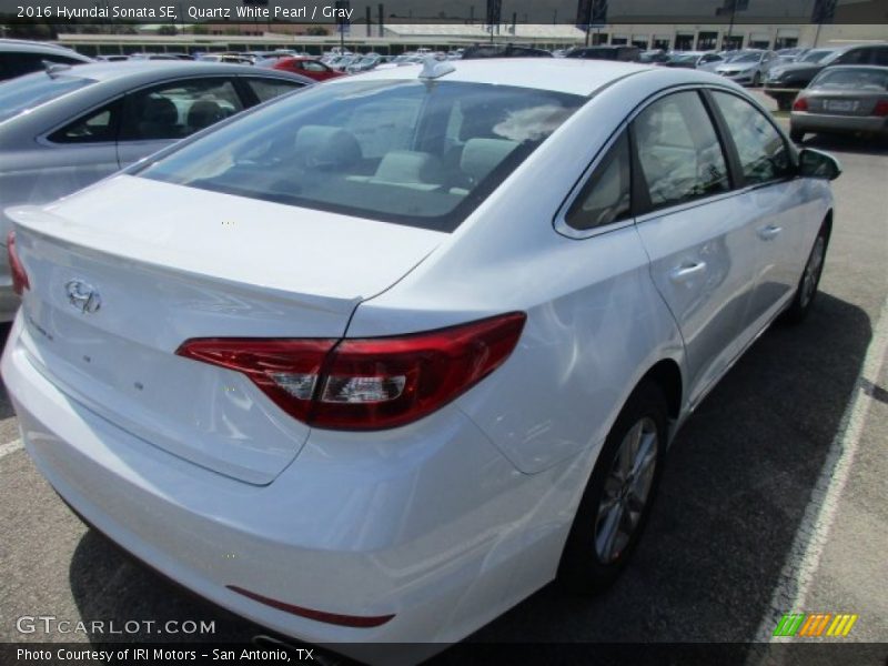 Quartz White Pearl / Gray 2016 Hyundai Sonata SE