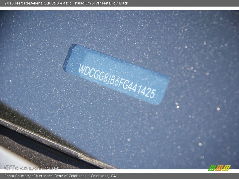 Paladium Silver Metallic / Black 2015 Mercedes-Benz GLK 350 4Matic
