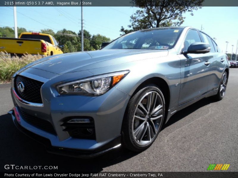 Front 3/4 View of 2015 Q50 S 3.7 AWD
