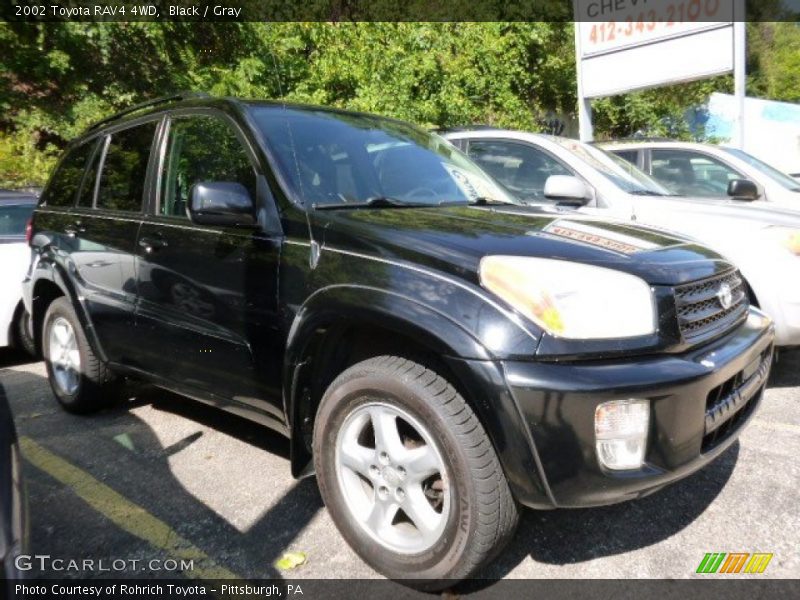 Front 3/4 View of 2002 RAV4 4WD