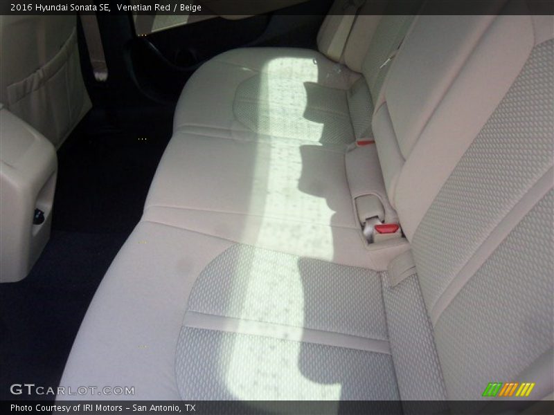 Venetian Red / Beige 2016 Hyundai Sonata SE