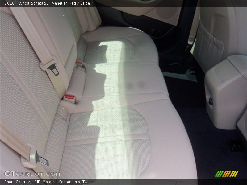 Venetian Red / Beige 2016 Hyundai Sonata SE