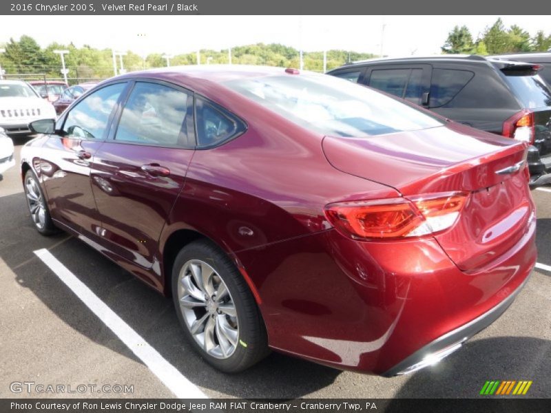 Velvet Red Pearl / Black 2016 Chrysler 200 S