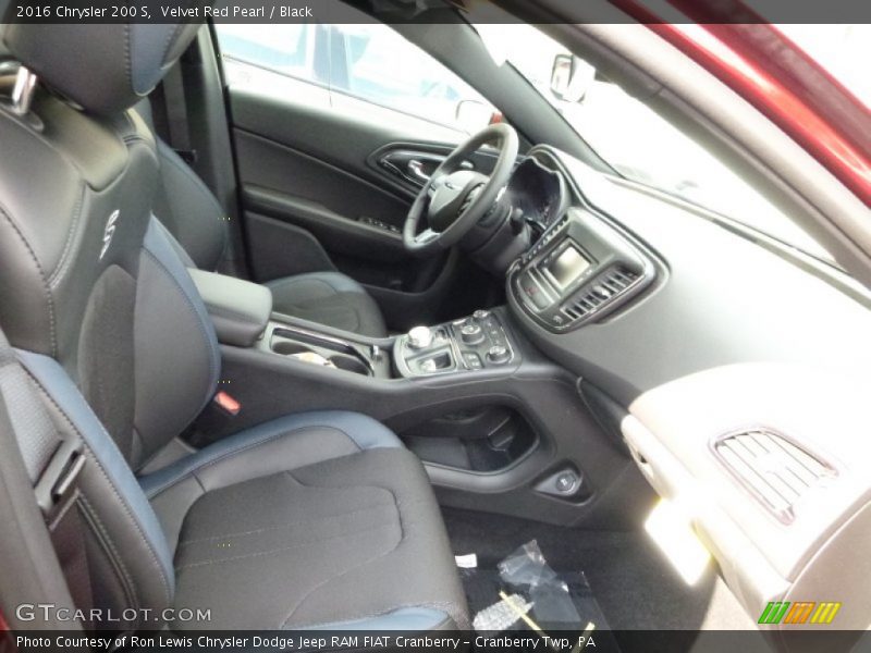 Velvet Red Pearl / Black 2016 Chrysler 200 S