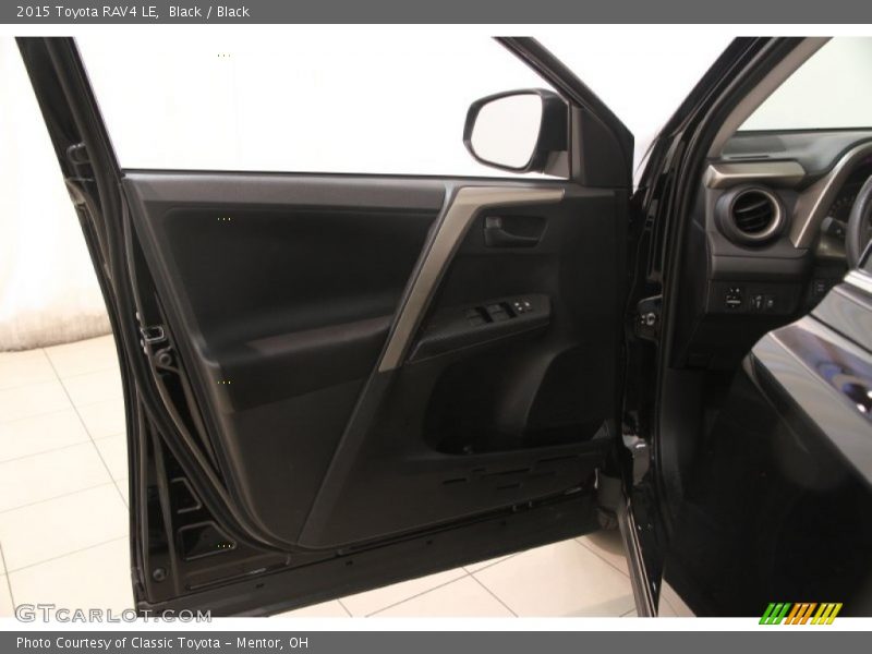 Black / Black 2015 Toyota RAV4 LE
