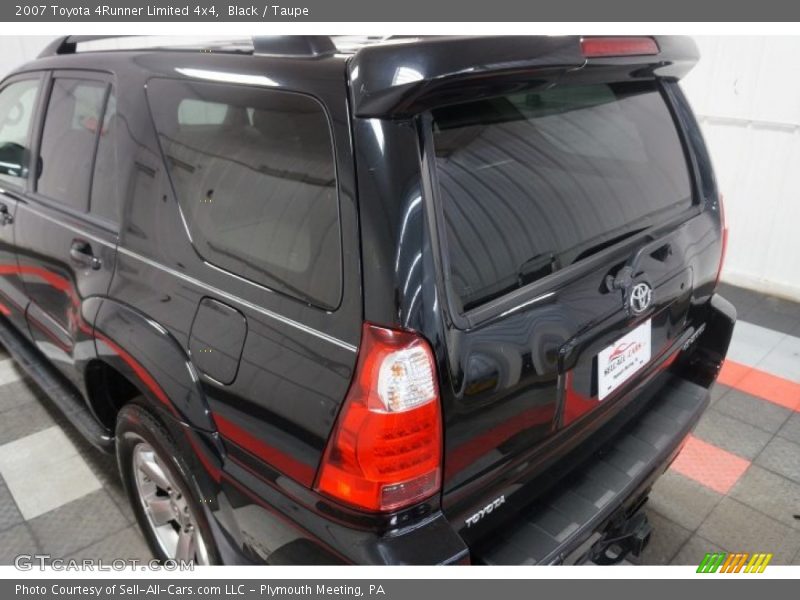 Black / Taupe 2007 Toyota 4Runner Limited 4x4