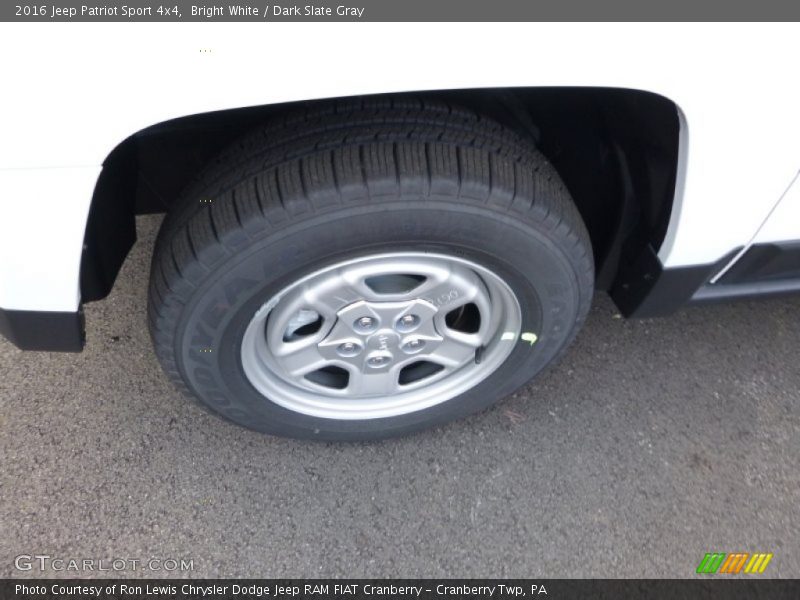 Bright White / Dark Slate Gray 2016 Jeep Patriot Sport 4x4
