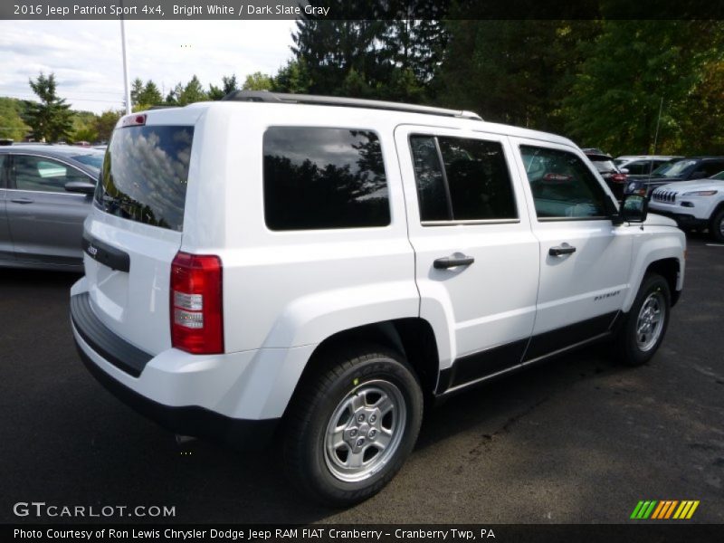 Bright White / Dark Slate Gray 2016 Jeep Patriot Sport 4x4