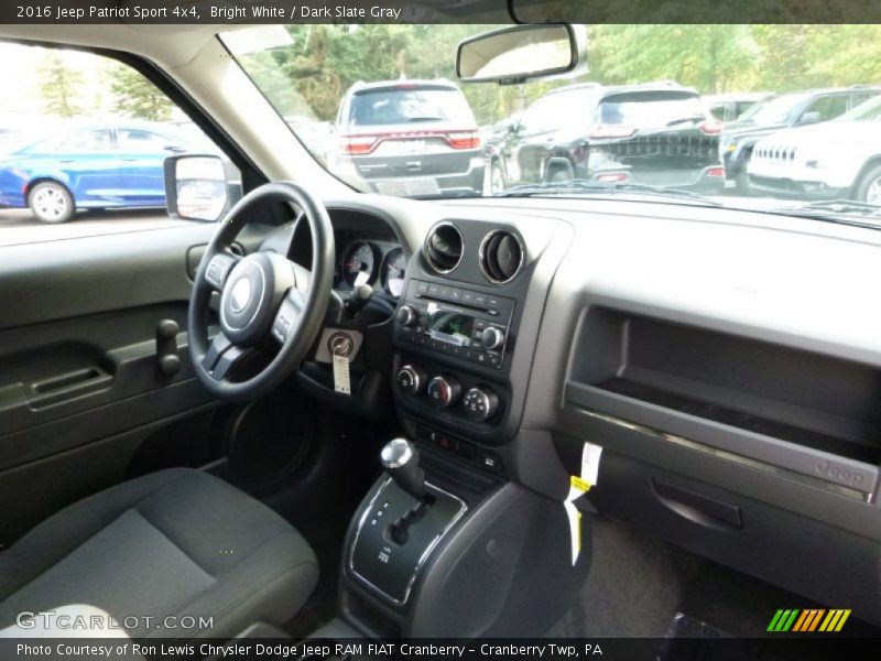 Bright White / Dark Slate Gray 2016 Jeep Patriot Sport 4x4