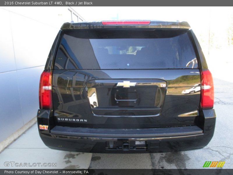 Black / Jet Black 2016 Chevrolet Suburban LT 4WD
