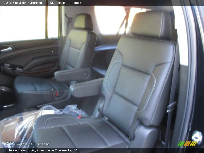 Black / Jet Black 2016 Chevrolet Suburban LT 4WD