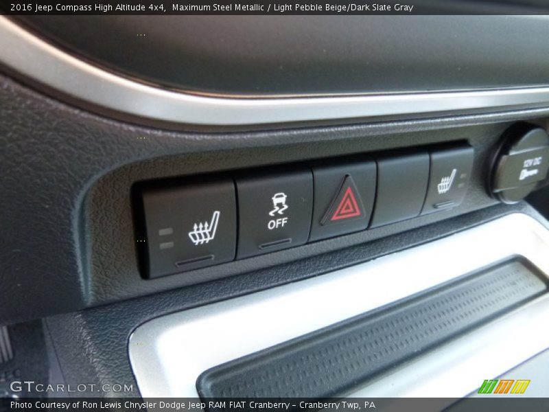Maximum Steel Metallic / Light Pebble Beige/Dark Slate Gray 2016 Jeep Compass High Altitude 4x4