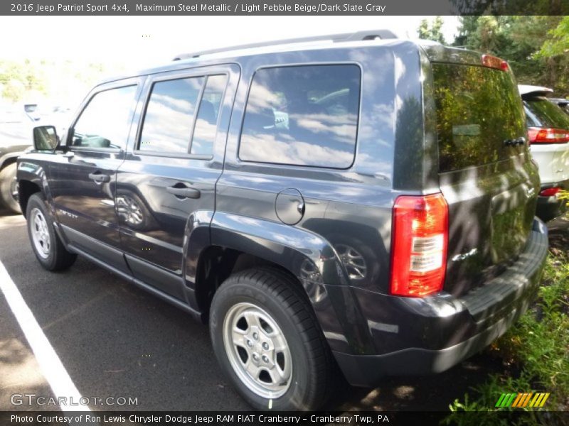 Maximum Steel Metallic / Light Pebble Beige/Dark Slate Gray 2016 Jeep Patriot Sport 4x4