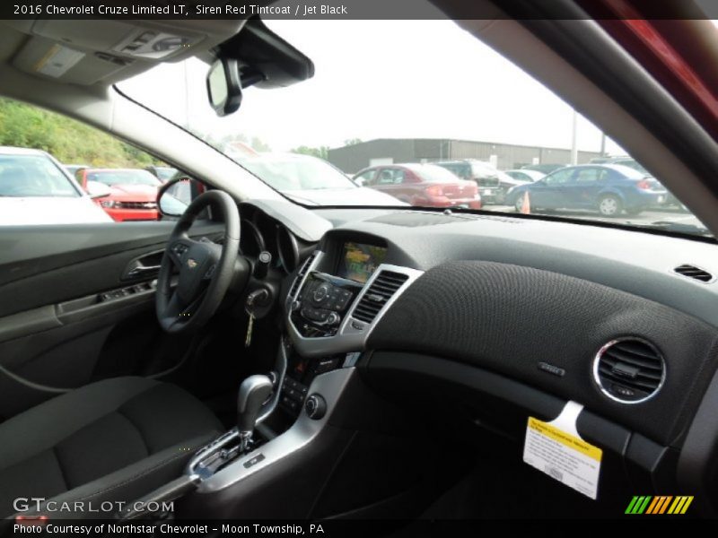 Siren Red Tintcoat / Jet Black 2016 Chevrolet Cruze Limited LT