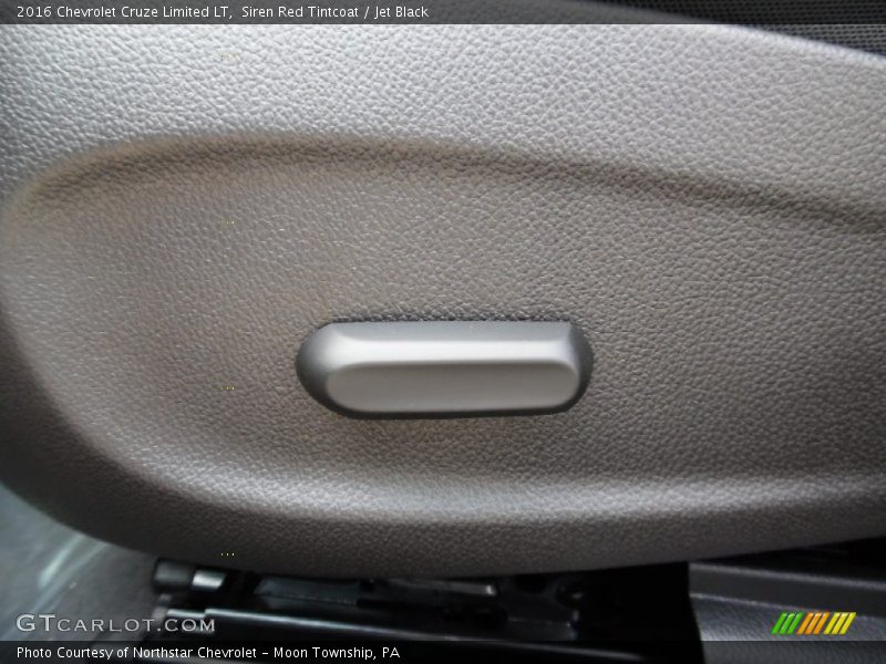 Siren Red Tintcoat / Jet Black 2016 Chevrolet Cruze Limited LT
