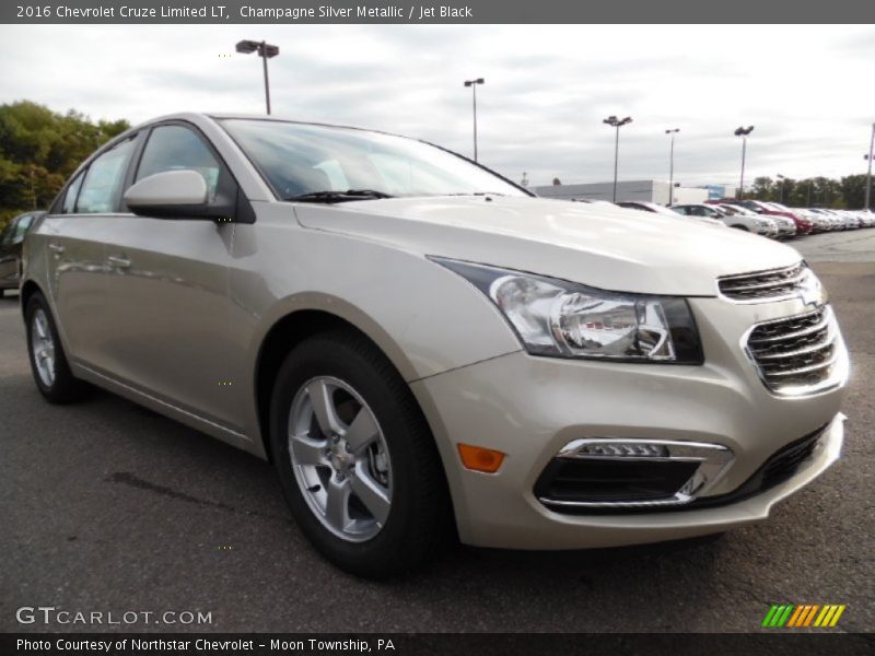 Champagne Silver Metallic / Jet Black 2016 Chevrolet Cruze Limited LT