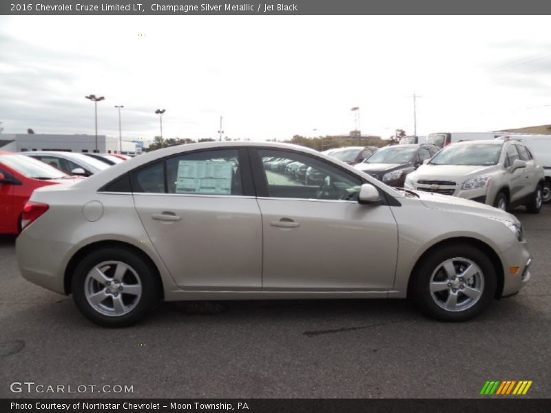 Champagne Silver Metallic / Jet Black 2016 Chevrolet Cruze Limited LT
