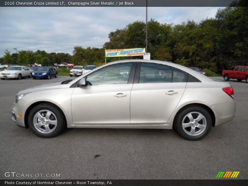 Champagne Silver Metallic / Jet Black 2016 Chevrolet Cruze Limited LT