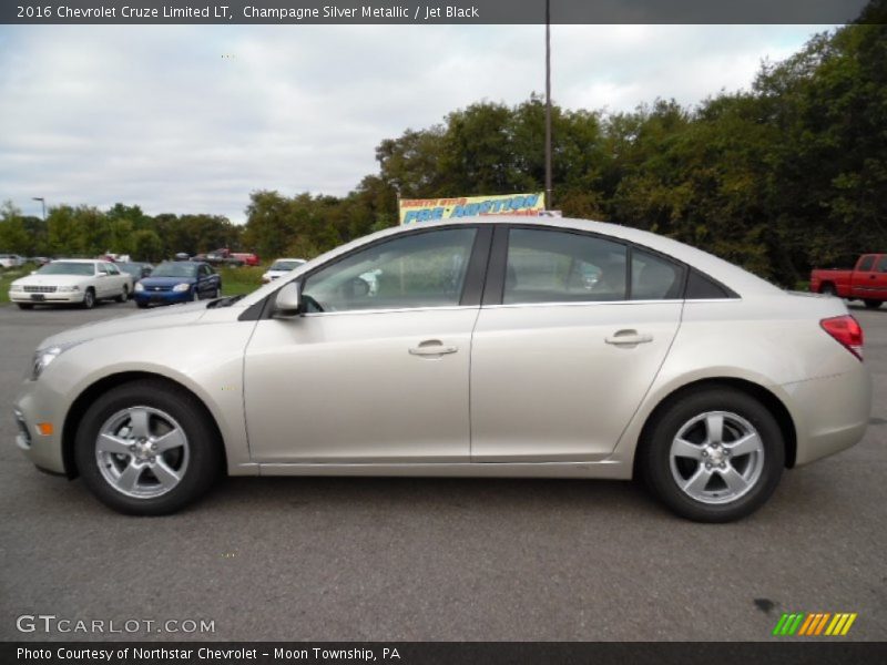 Champagne Silver Metallic / Jet Black 2016 Chevrolet Cruze Limited LT