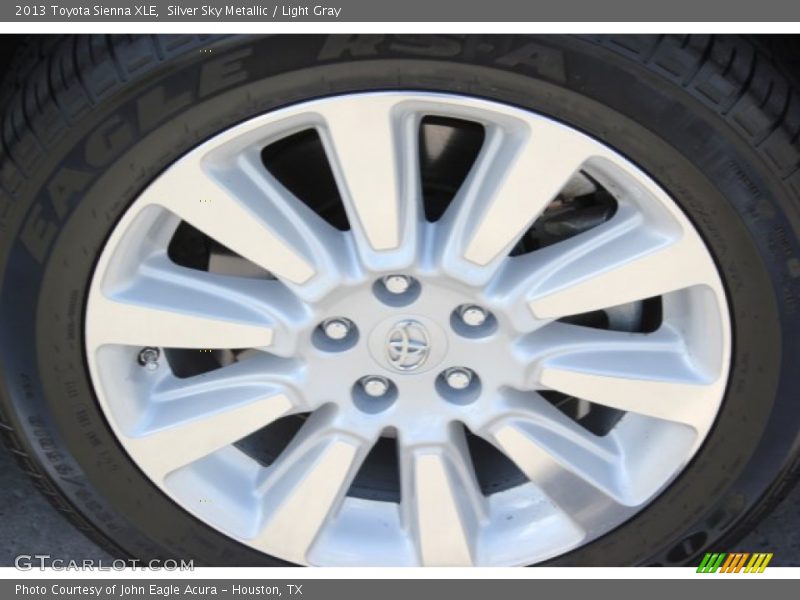 Silver Sky Metallic / Light Gray 2013 Toyota Sienna XLE