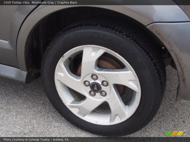 Moonstone Gray / Graphite Black 2006 Pontiac Vibe