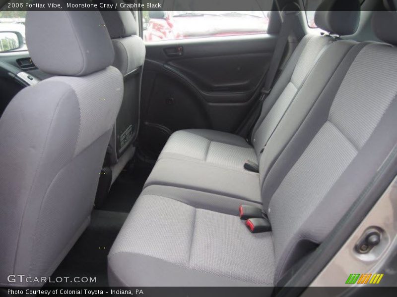 Moonstone Gray / Graphite Black 2006 Pontiac Vibe
