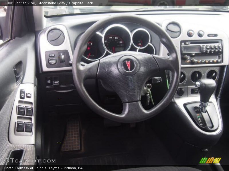 Moonstone Gray / Graphite Black 2006 Pontiac Vibe