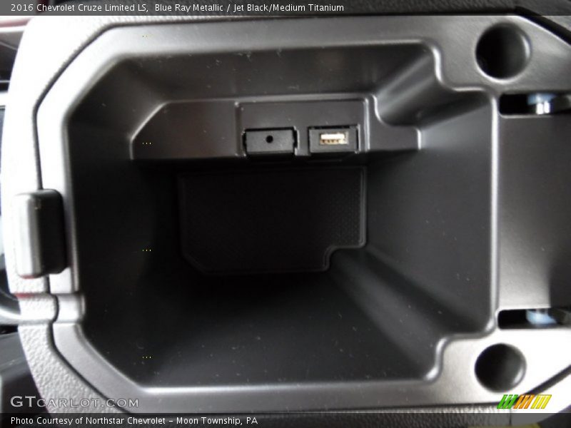 Blue Ray Metallic / Jet Black/Medium Titanium 2016 Chevrolet Cruze Limited LS