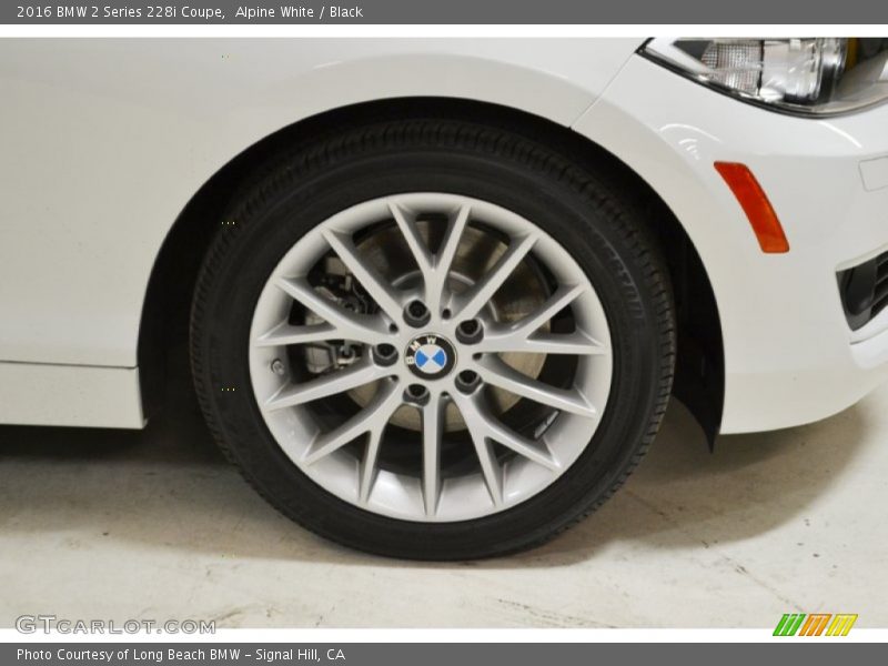 Alpine White / Black 2016 BMW 2 Series 228i Coupe