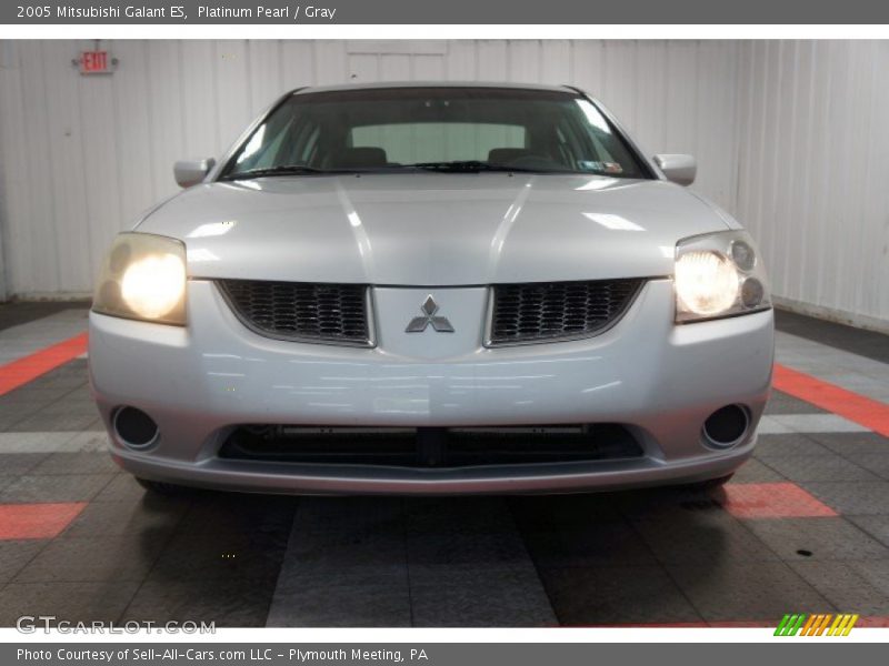 Platinum Pearl / Gray 2005 Mitsubishi Galant ES