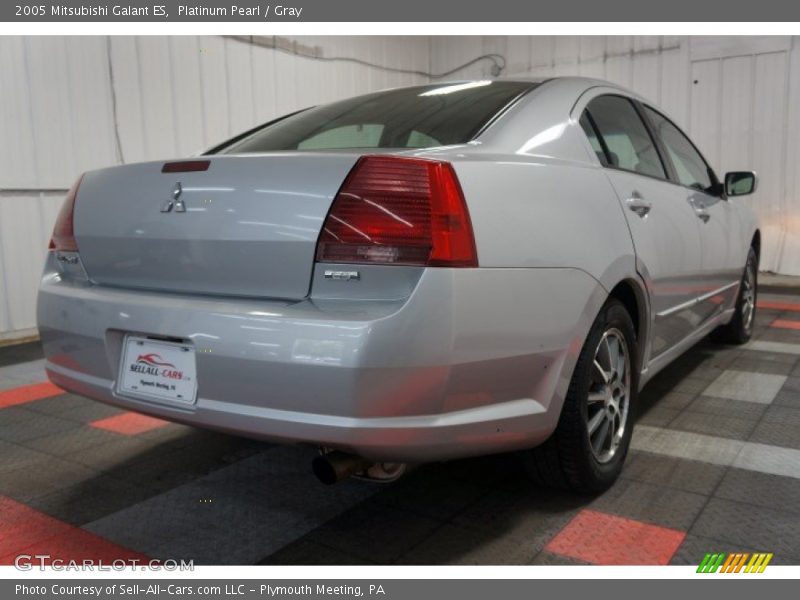 Platinum Pearl / Gray 2005 Mitsubishi Galant ES