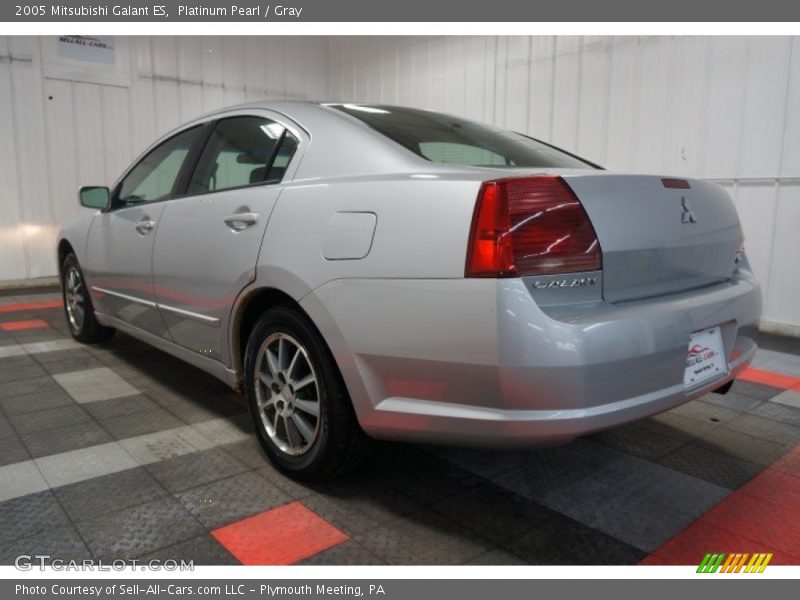 Platinum Pearl / Gray 2005 Mitsubishi Galant ES