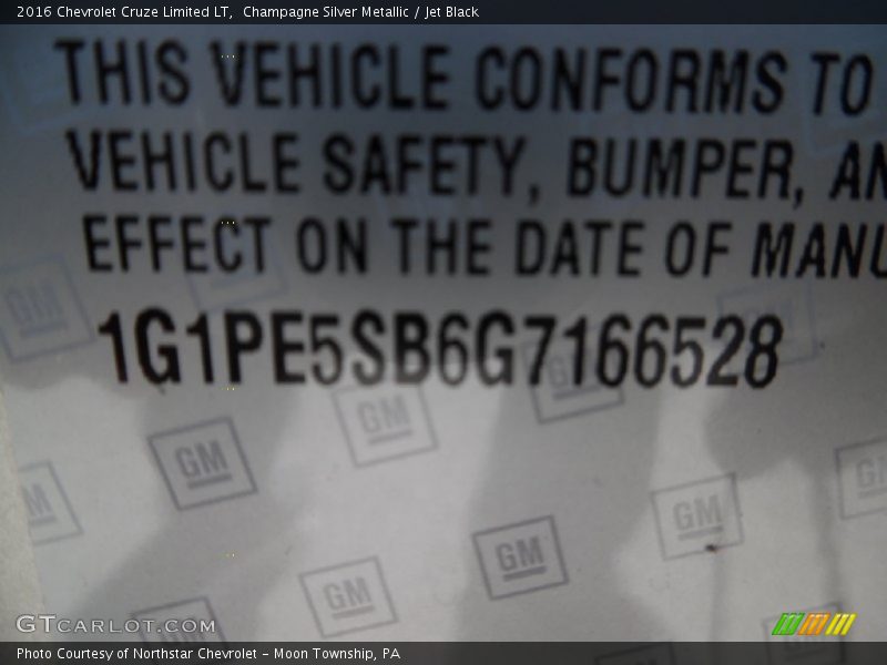 Champagne Silver Metallic / Jet Black 2016 Chevrolet Cruze Limited LT