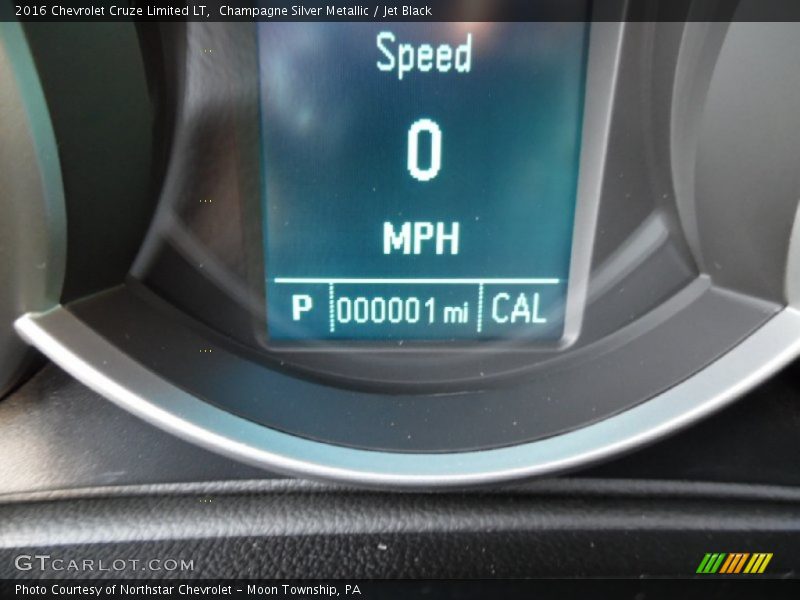Champagne Silver Metallic / Jet Black 2016 Chevrolet Cruze Limited LT
