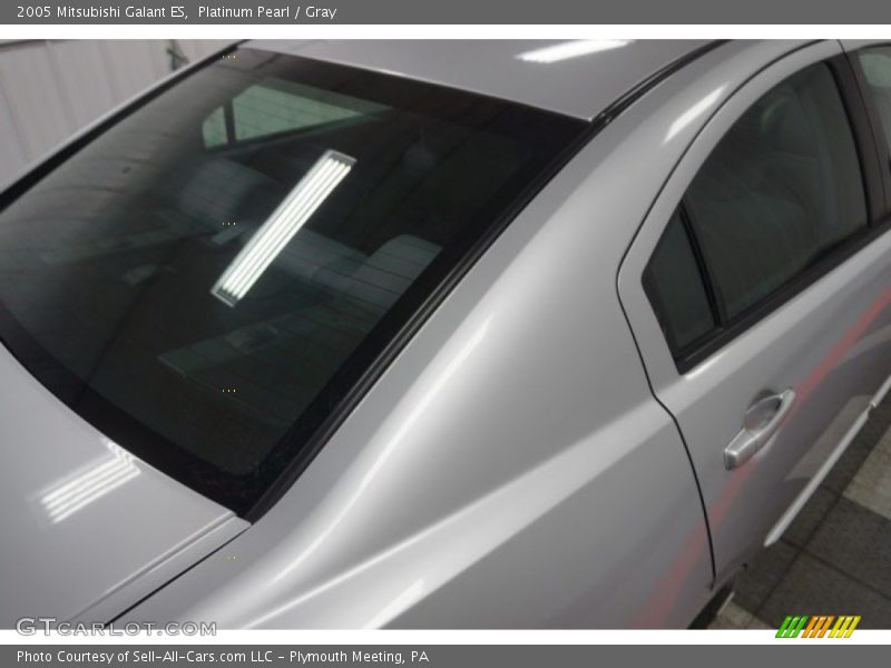 Platinum Pearl / Gray 2005 Mitsubishi Galant ES