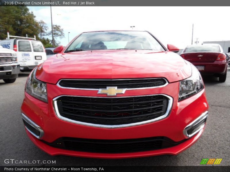 Red Hot / Jet Black 2016 Chevrolet Cruze Limited LT