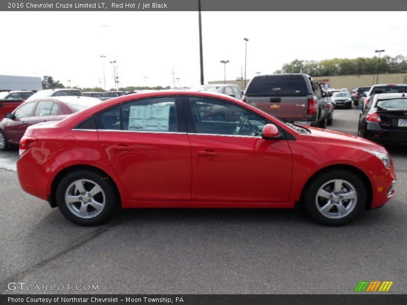 Red Hot / Jet Black 2016 Chevrolet Cruze Limited LT