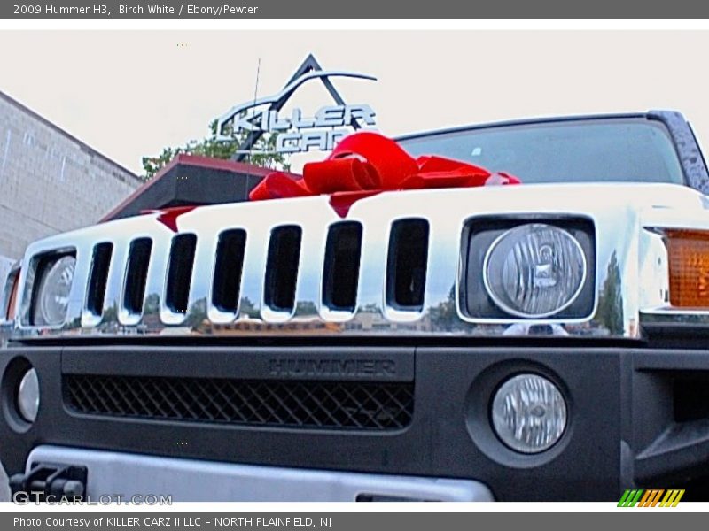 Birch White / Ebony/Pewter 2009 Hummer H3