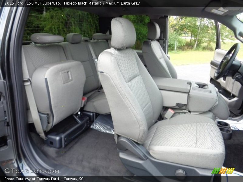 Tuxedo Black Metallic / Medium Earth Gray 2015 Ford F150 XLT SuperCab