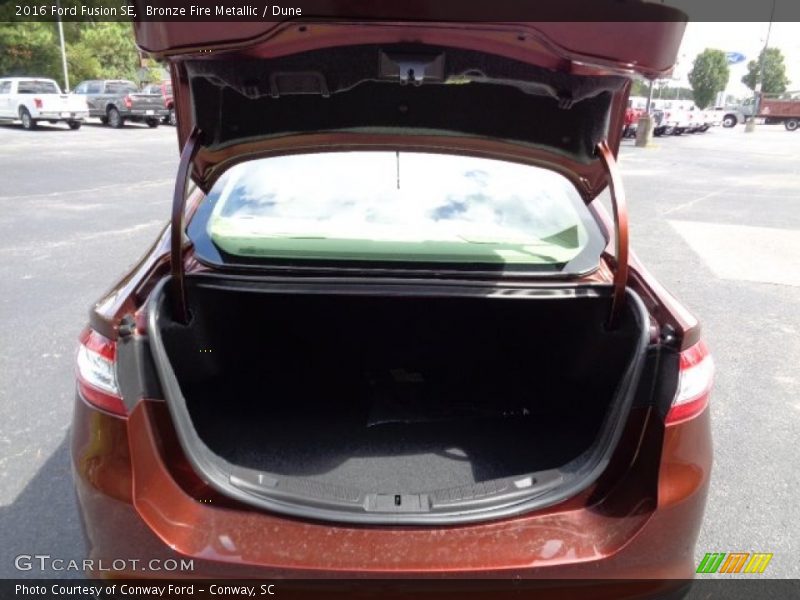 Bronze Fire Metallic / Dune 2016 Ford Fusion SE