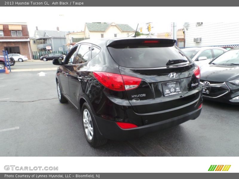 Ash Black / Taupe 2013 Hyundai Tucson GL