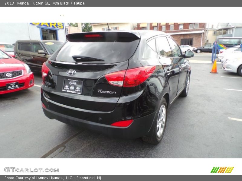 Ash Black / Taupe 2013 Hyundai Tucson GL