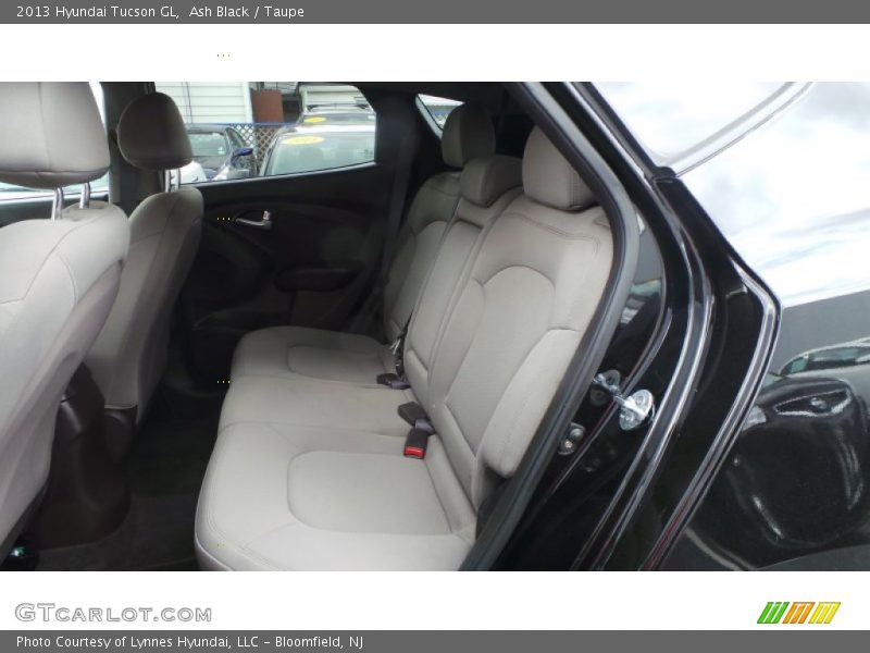 Ash Black / Taupe 2013 Hyundai Tucson GL