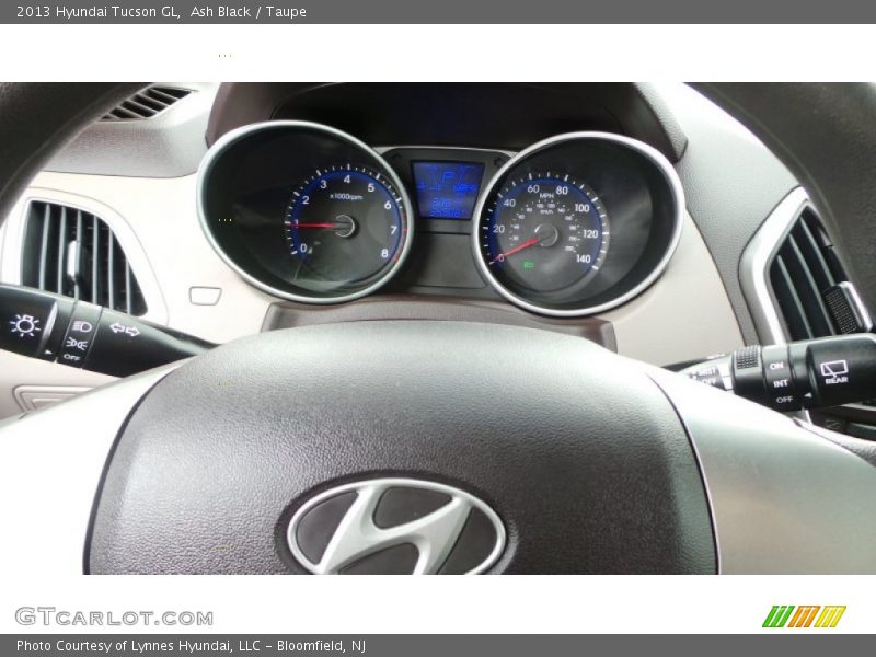 Ash Black / Taupe 2013 Hyundai Tucson GL